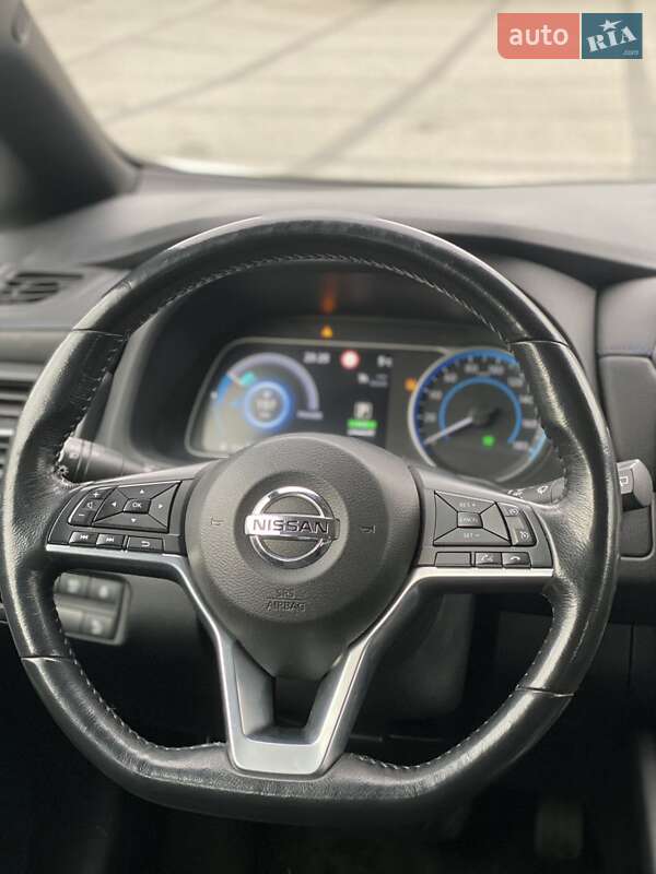 Хэтчбек Nissan Leaf 2018 в Ровно