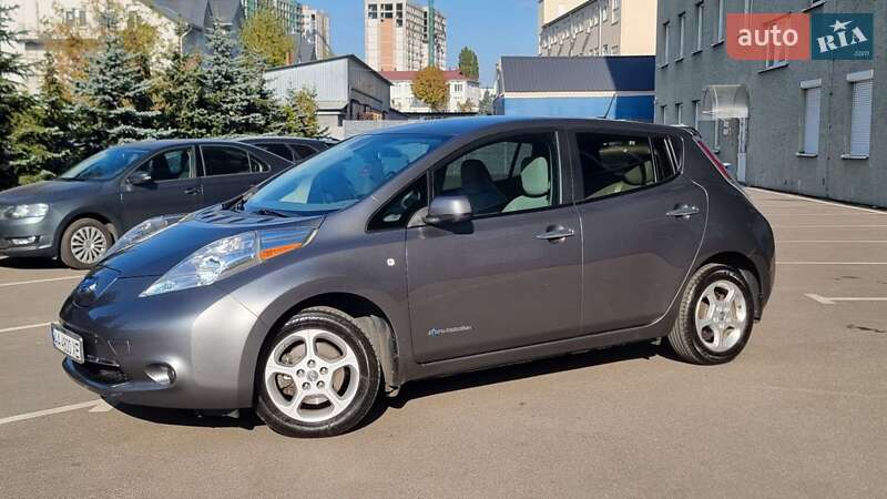 Nissan Leaf 2014