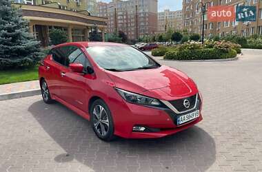 Хэтчбек Nissan Leaf 2019 в Киеве