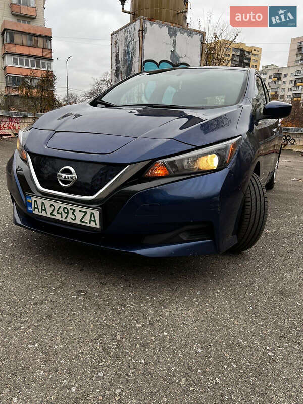 Хэтчбек Nissan Leaf 2019 в Киеве