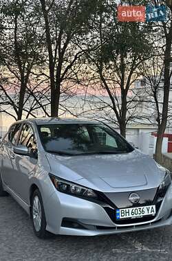 Хетчбек Nissan Leaf 2022 в Одесі