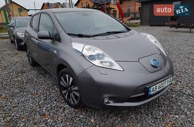 Хетчбек Nissan Leaf 2015 в Вінниці