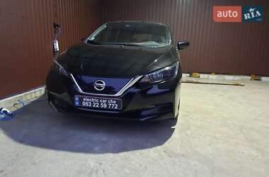 Хетчбек Nissan Leaf 2021 в Черкасах