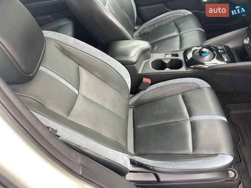 Хэтчбек Nissan Leaf 2018 в Одессе