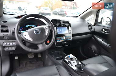 Хэтчбек Nissan Leaf 2015 в 