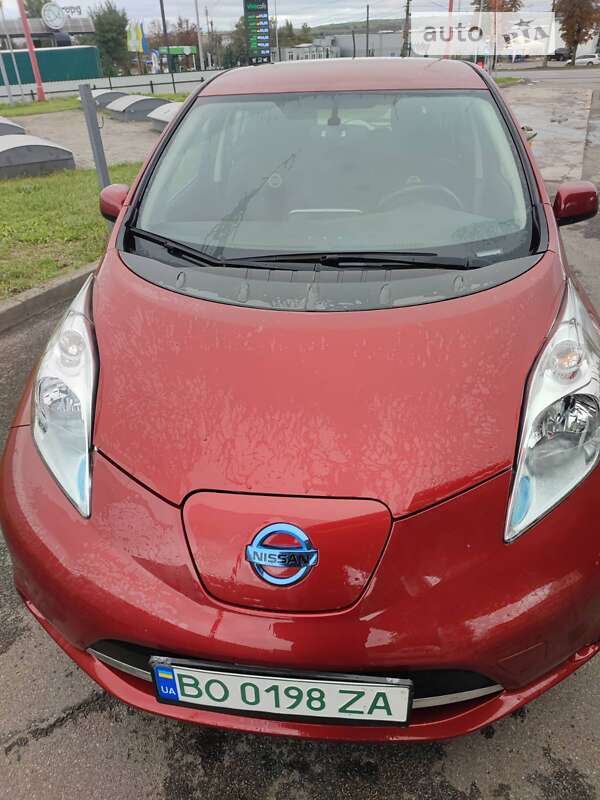 Хэтчбек Nissan Leaf 2014 в Тернополе