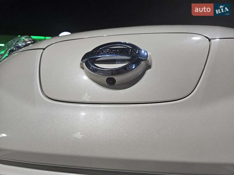 Хэтчбек Nissan Leaf 2017 в Глобине
