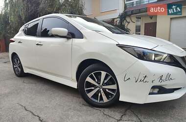 Хэтчбек Nissan Leaf 2021 в Одессе