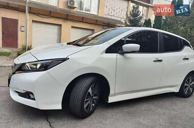 Хэтчбек Nissan Leaf 2021 в Одессе