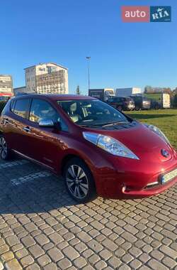 Хэтчбек Nissan Leaf 2013 в Львове