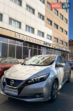 Хэтчбек Nissan Leaf 2019 в Киеве