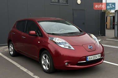 Хэтчбек Nissan Leaf 2012 в Киеве