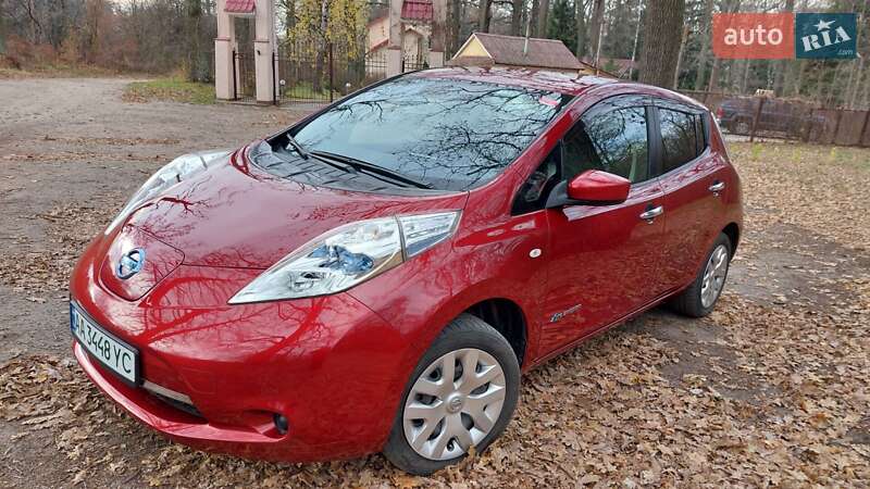 Хетчбек Nissan Leaf 2016 в Києві