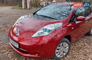 Хетчбек Nissan Leaf 2016 в Києві