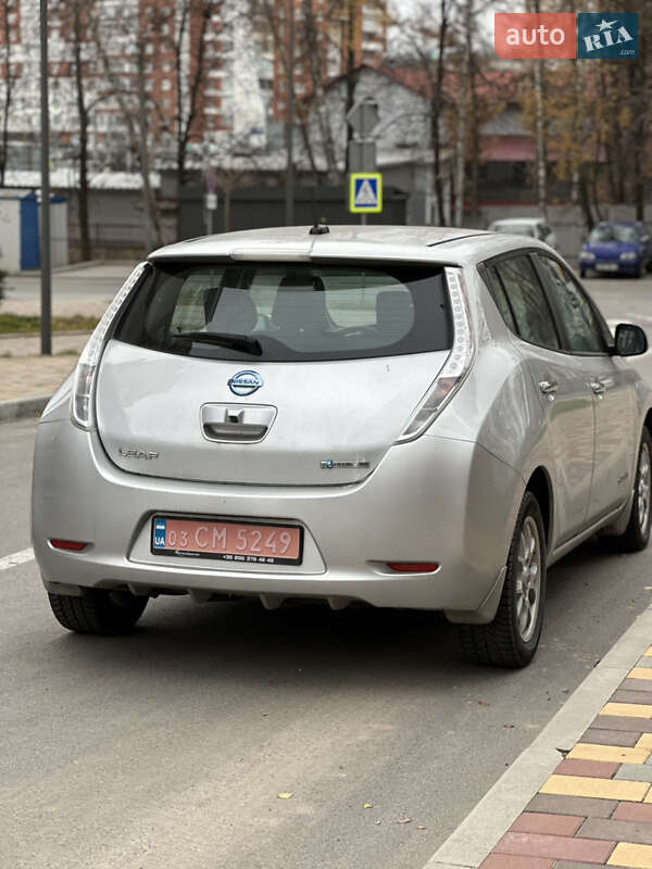 Хэтчбек Nissan Leaf 2014 в Тернополе