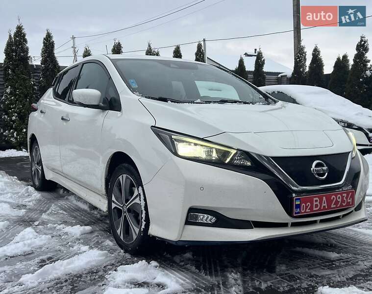 Хэтчбек Nissan Leaf 2021 в Виннице