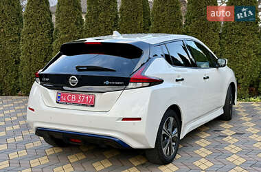 Хэтчбек Nissan Leaf 2021 в Самборе