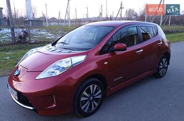 Хэтчбек Nissan Leaf 2014 в Черновцах