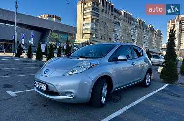 Хэтчбек Nissan Leaf 2012 в Львове