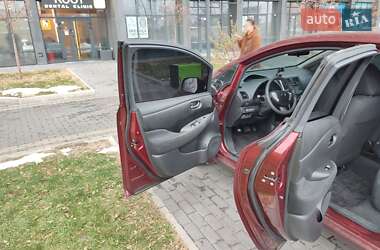 Хэтчбек Nissan Leaf 2017 в Киеве