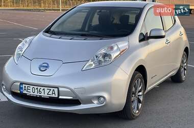 Хэтчбек Nissan Leaf 2014 в Днепре