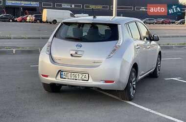 Хэтчбек Nissan Leaf 2014 в Днепре