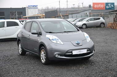 Хэтчбек Nissan Leaf 2015 в Луцке