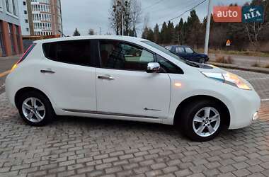 Хэтчбек Nissan Leaf 2014 в Львове