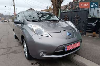 Хетчбек Nissan Leaf 2014 в 