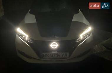 Nissan Leaf 2021