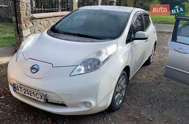 Хетчбек Nissan Leaf 2015 в Івано-Франківську