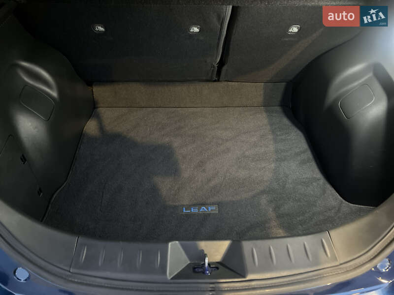 Хэтчбек Nissan Leaf 2018 в Днепре