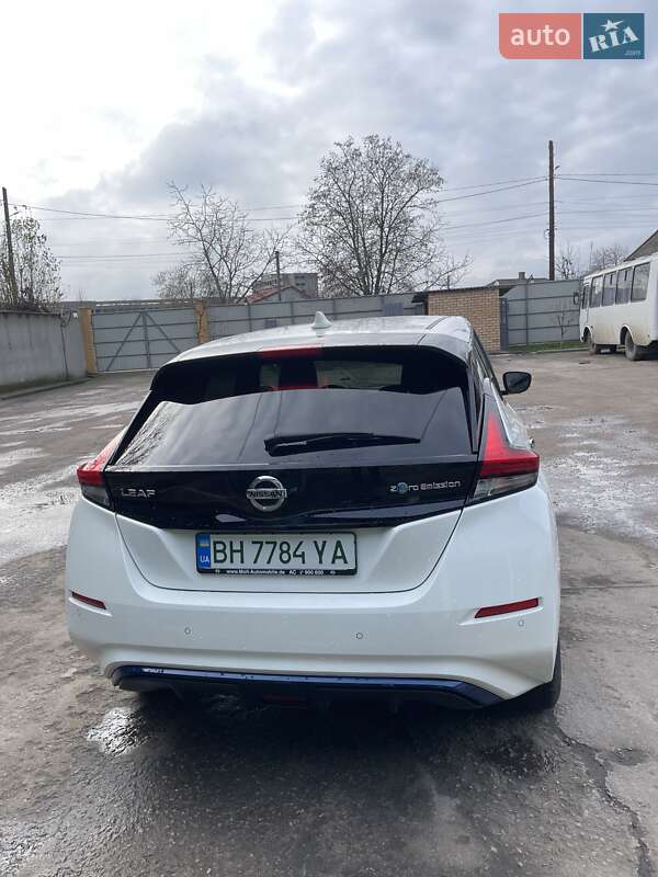 Хэтчбек Nissan Leaf 2021 в Измаиле