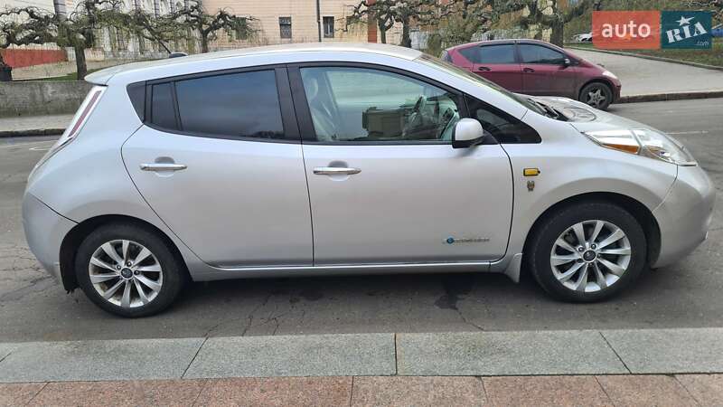 Хетчбек Nissan Leaf 2014 в Одесі