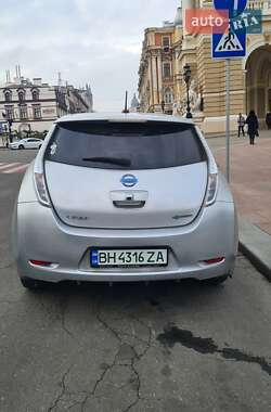 Хетчбек Nissan Leaf 2014 в Одесі