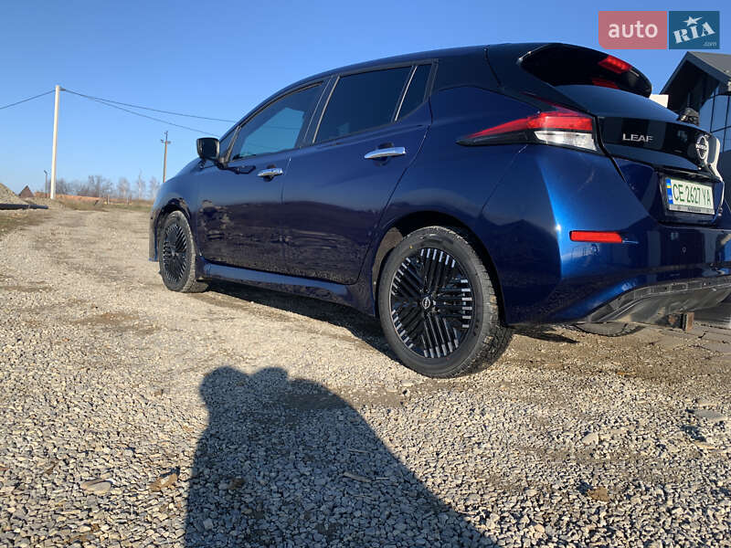 Хетчбек Nissan Leaf 2022 в Чернівцях