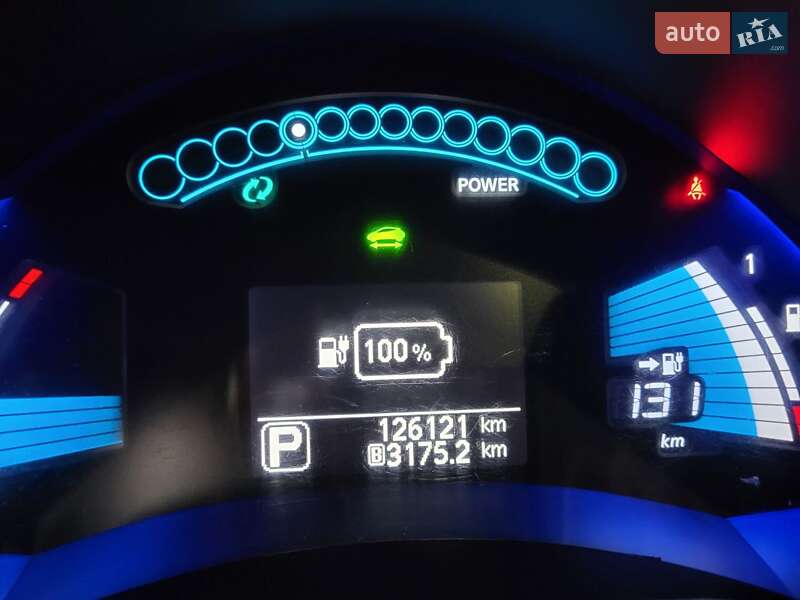 Хетчбек Nissan Leaf 2017 в Кам'янському