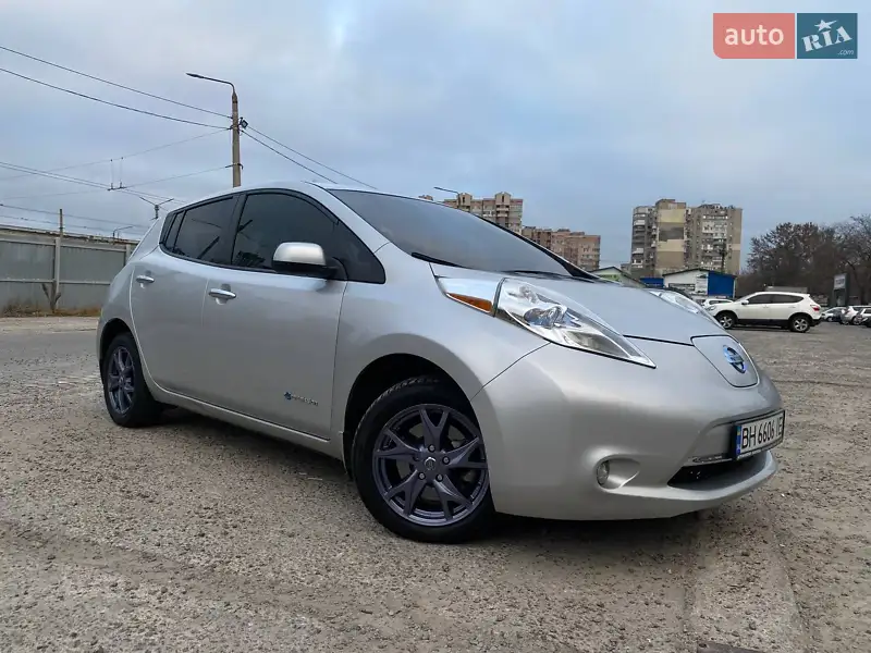Nissan Leaf 2014