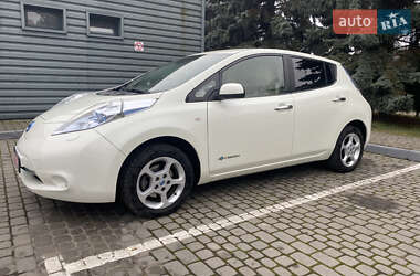 Хетчбек Nissan Leaf 2012 в Івано-Франківську