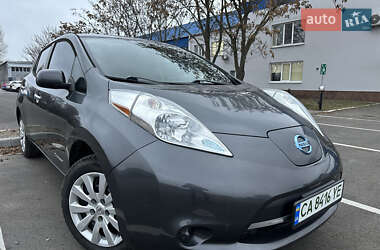 Хетчбек Nissan Leaf 2013 в Києві