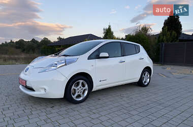 Хэтчбек Nissan Leaf 2016 в Стрые