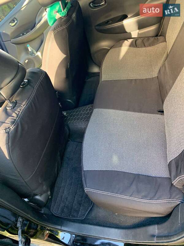 Хэтчбек Nissan Leaf 2014 в Киеве