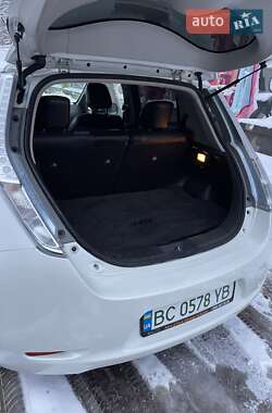 Хэтчбек Nissan Leaf 2014 в Львове