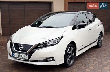 Хетчбек Nissan Leaf 2019 в Чернівцях