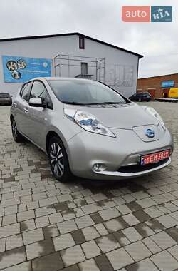 Хэтчбек Nissan Leaf 2015 в Луцке