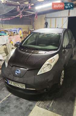 Хетчбек Nissan Leaf 2015 в Черкасах