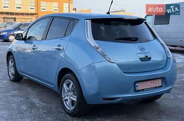 Хэтчбек Nissan Leaf 2016 в Ровно