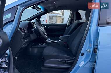 Хэтчбек Nissan Leaf 2016 в Ровно