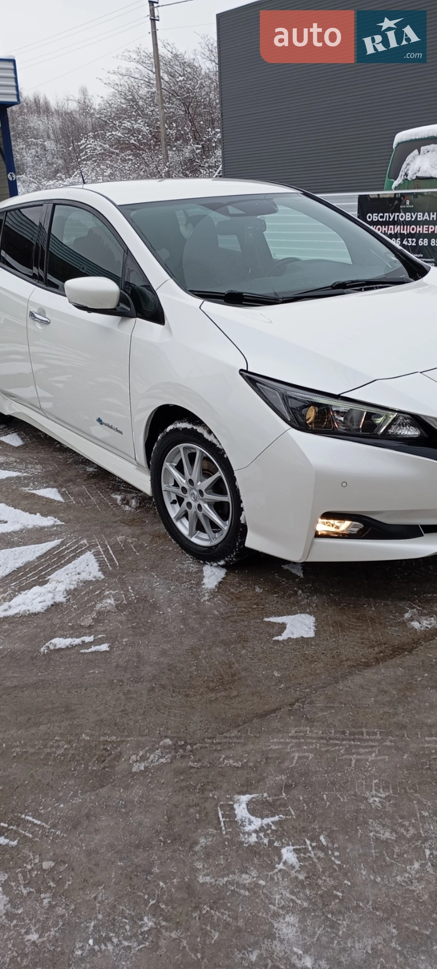 2017 Nissan Leaf - мініатюра 10