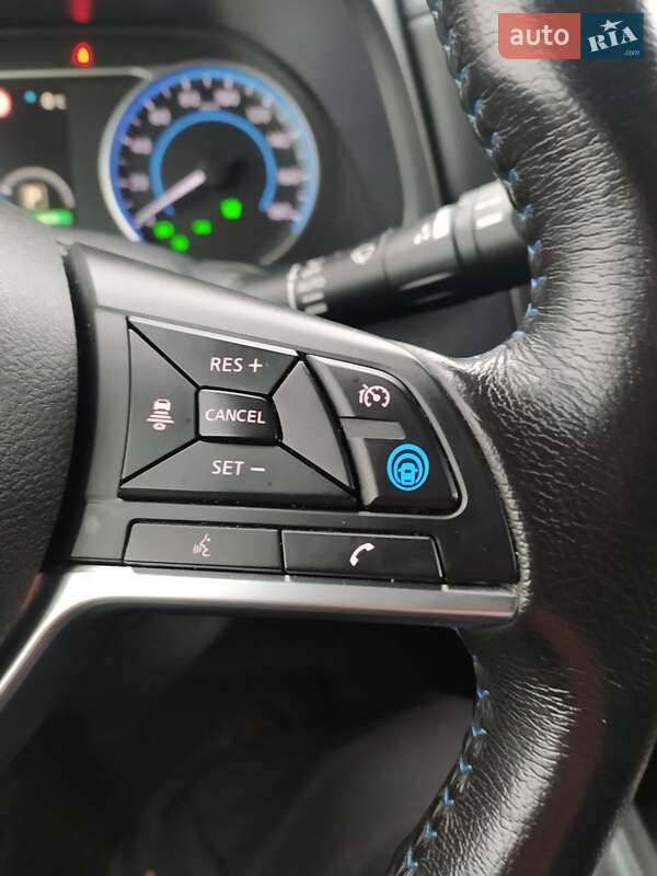 Хэтчбек Nissan Leaf 2018 в Боярке